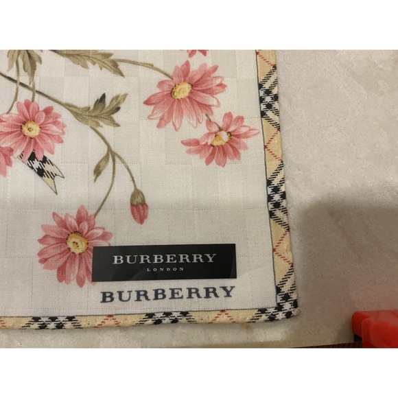 Burberry London Floral Handkerchief Pink Flowers Nova Check Trim - Picture 1 of 6